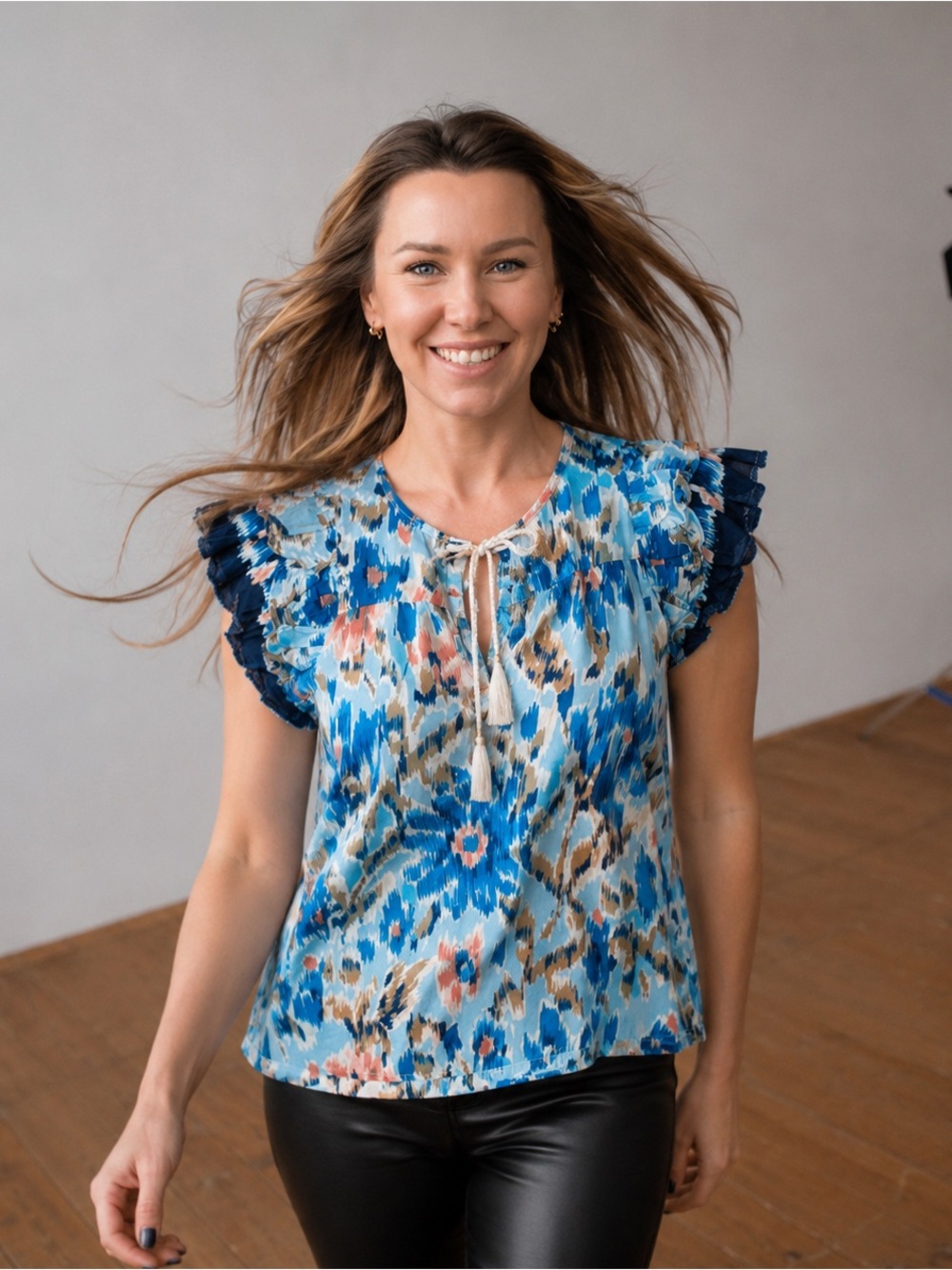 NWT House of Harlow 1960 Ruffle Sleeve Floral Cotton Blouse Size S Boho Top